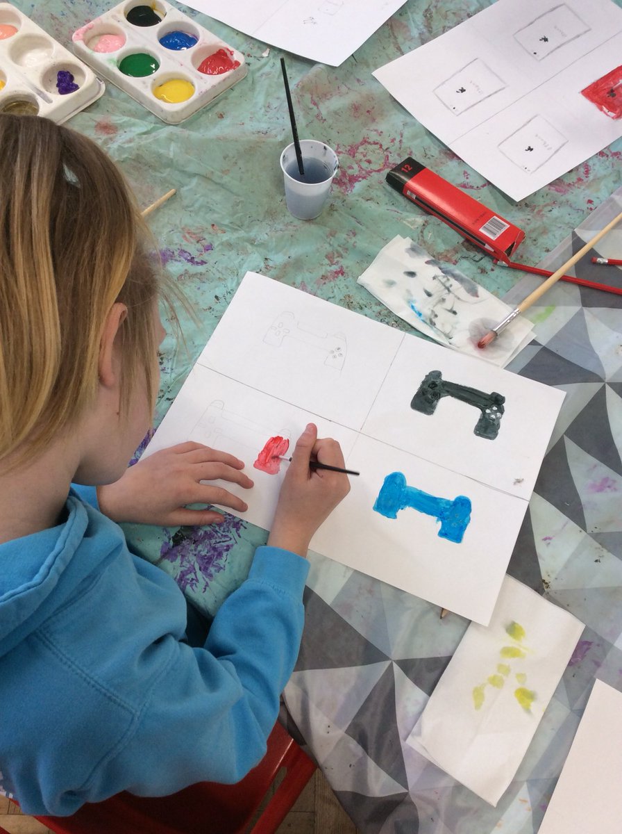 BubsyTownhill's tweet photo. Y6s have loved exploring the work of Andy Warhol this week and creating their own popular culture art in his style #thcart #thcyear6 https://t.co/0WDV1FZsvY