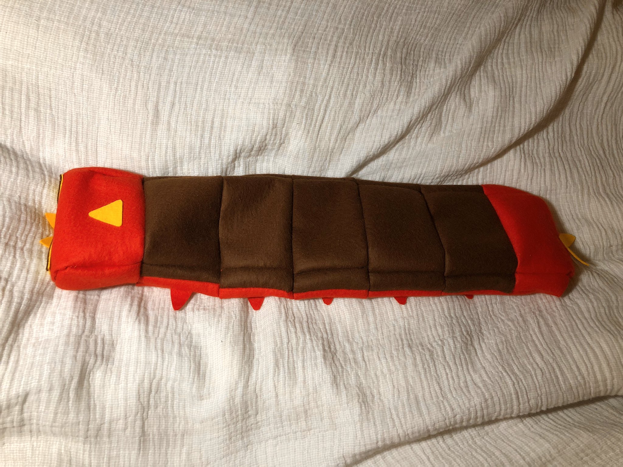 時新 V Twitter ヤクデちゃんのぬいぐるみを作りました 中に小豆カイロが入ってるのでちゃんとあったかい ヤクデちゃんにあっためてもらったお布団に入れるのが幸せすぎる 時新 V Twitter ヤクデちゃんのぬいぐるみを作りました 中に小豆カイロが入ってるのでちゃんとあったかい ヤクデちゃんにあっためてもらったお布団に入れるのが幸せすぎる