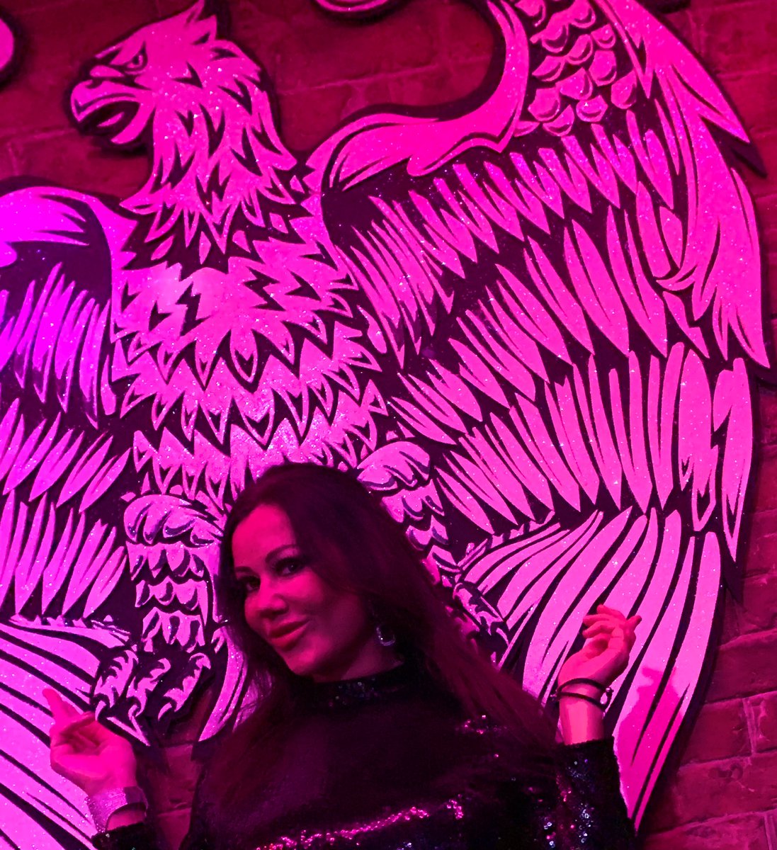 BrynCJHammond's tweet photo. If you have never been to @eaglelondon you need to go! Itโs one of the most inviting atmospheres ever.
#goseeforyourself @MsLisaAppleton https://t.co/HqElPTGJU4