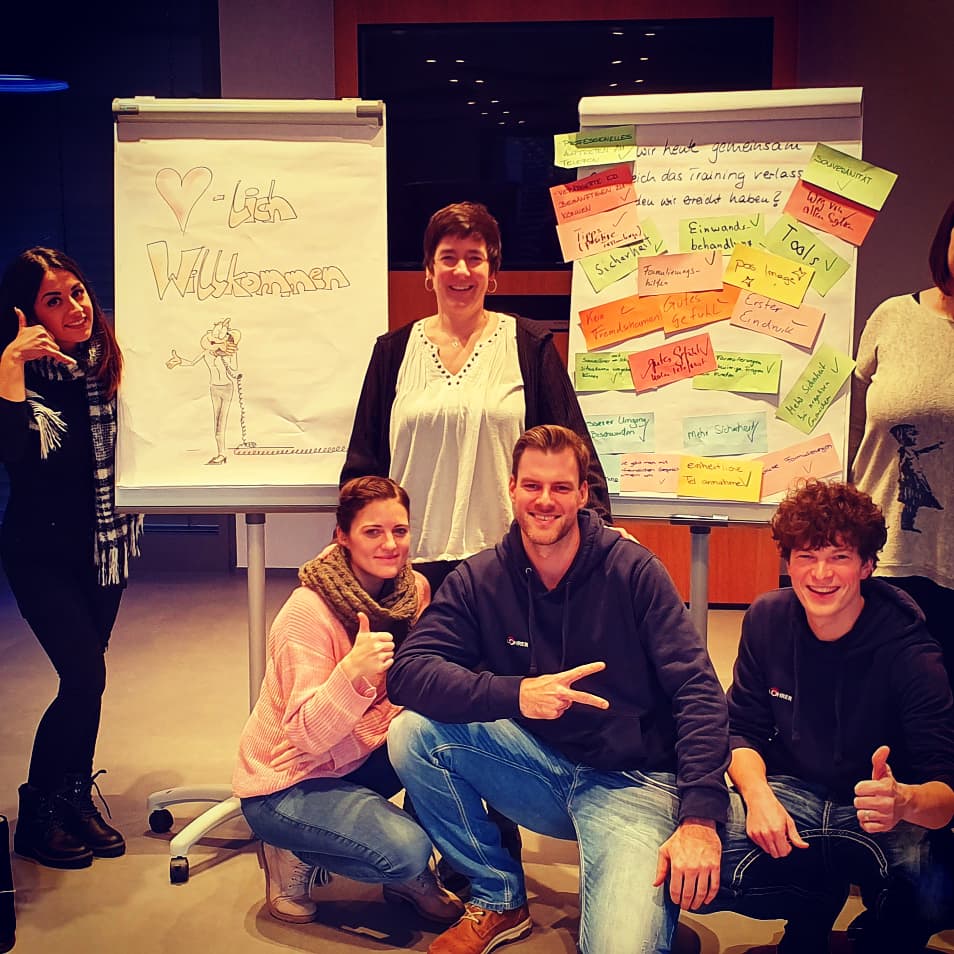 TheGretaHesse's tweet photo. So bringt #Telefontraining Spaß &amp; Erfolg! 😁🚀 
Mirjam Lohrer, LOHRER ALARM &amp; Sicherheitstechnik: "Erwartungen voll erfüllt, denn die Tipps und lösungsorientierten Formulierungen wurden nicht nur gerne angenommen sondern direkt umgesetzt." https://t.co/lotApRsj88