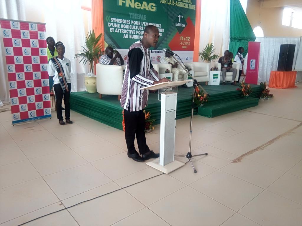 IDEALBurkina's tweet photo. Discours d'ouverture 1ere édition de FNeAG par le Ministre de l'Agriculture et des aménagements hydroagricoles
en présence du Ministre de Développement Numérique et des Postes et du Président de la Chambre de l'Agriculture Nationale
@IDEALBurkina @yam_pukri @CTAflash https://t.co/aCu5is6ObI