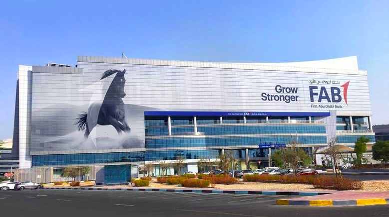 AzurDigital's tweet image. First Abu Dhabi Bank Becomes Latest U.A.E. Lender to Cut Jobs bloom.bg/39qGtRk via @business #FirstAbuDhabiBank #Bank #Banking #UAE #AbuDhabi #Dubai