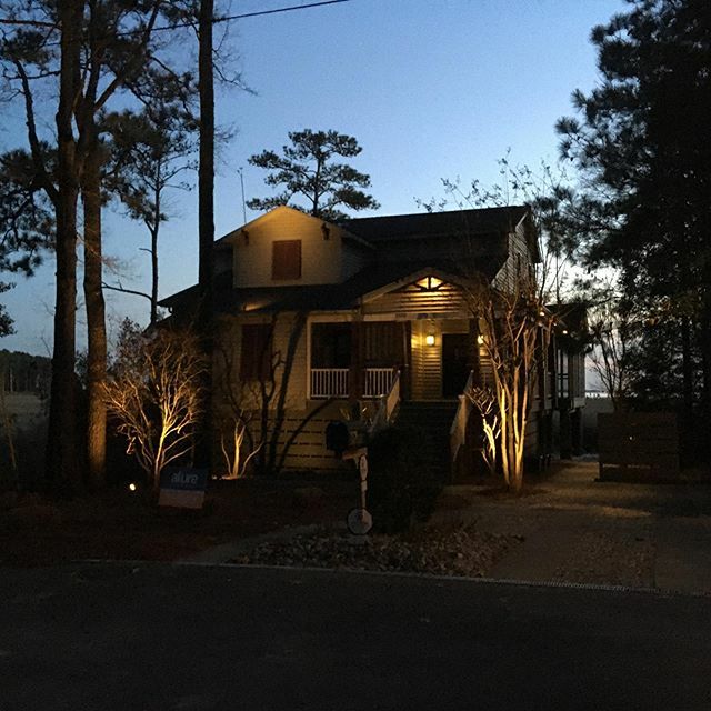 Location,location, and illumination #deweybeach #fenwickisland #lewesdelaware #delaware #middletownde #doverde #wilmingtondelaware #hockessin #greenvillede #centervillede #miltondelaware #milfordde #bethanybeach #oceanviewde #millvillede #millsborode ift.tt/2vkusOK