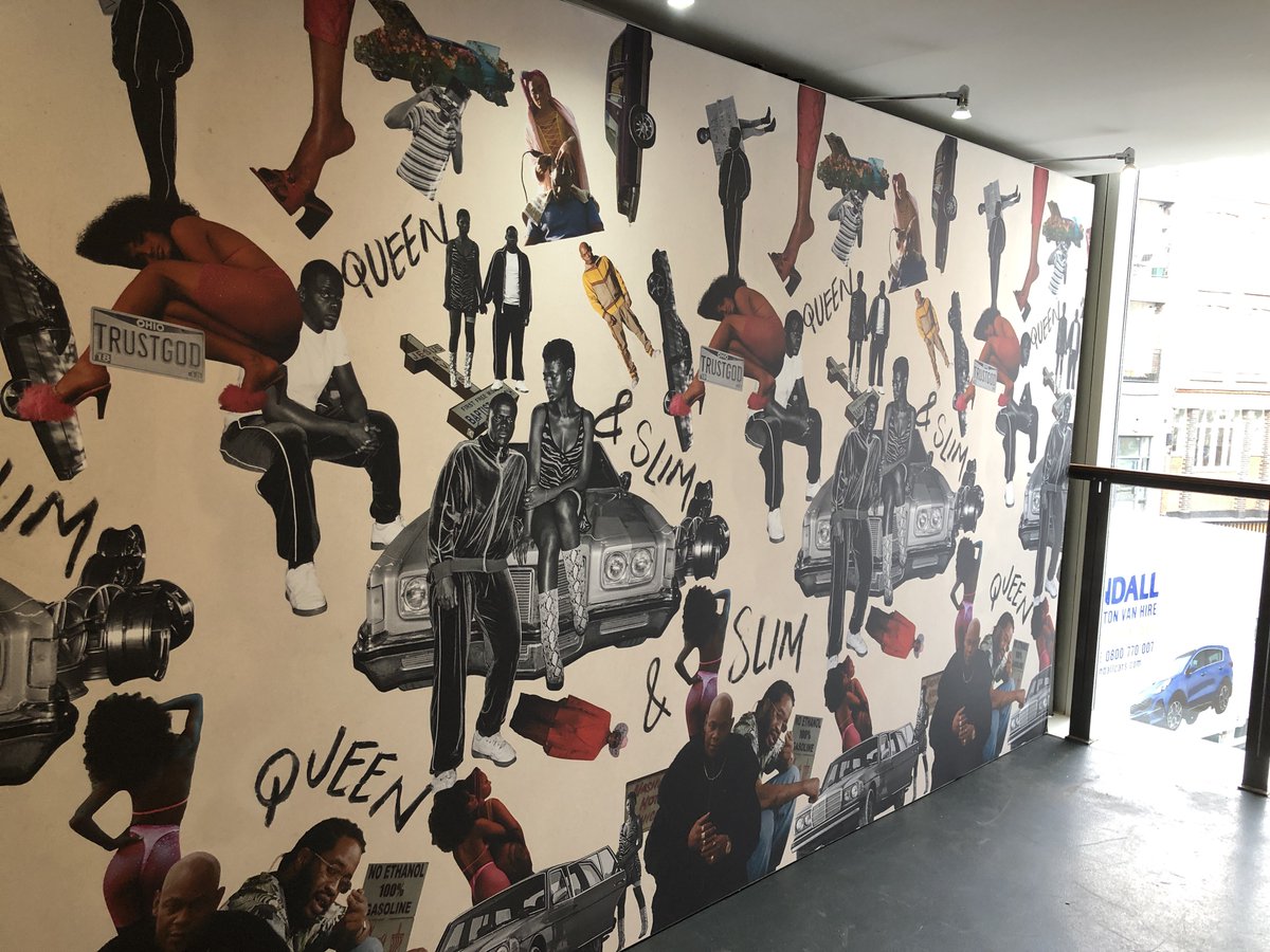 Realiseliveltd's tweet image. Smart design and a swift installation were key to venue branding ahead of the premiere of Queen &amp;amp; Slim. The golden ‘red carpet’ and 19m step and repeat were perfect for the press setup. (And celeb spotting!) 
Client: @ElevenFiftyFive
#queenandslim #production #evenprofsuk