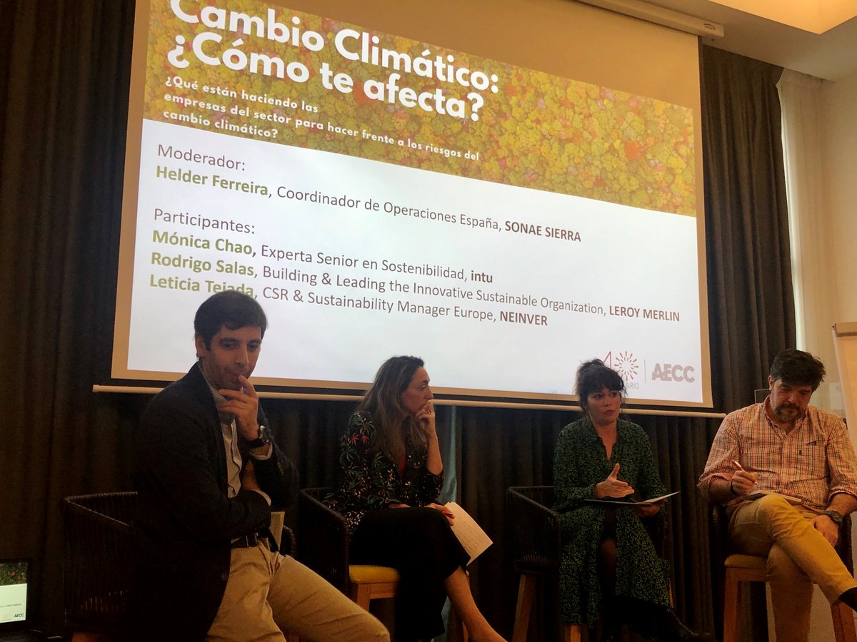 NEINVER_Group's tweet photo. Leticia Tejada, CSR &amp; Sustainability Manager de NEINVER, ha participado en el desayuno de la @AECComerciales  “Cambio climático: ¿cómo te afecta”.
“Hoy en día se entiende que aplicar criterios de sostenibilidad, además de ser nuestra responsabilidad, tiene un retorno financiero”. https://t.co/xwF4PlIWR5