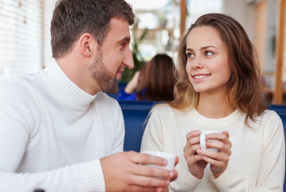 SIMANTOV_SHTETL's tweet photo. How to Tell If Your Date Is Into You

A study in The Royal Society Proceedings B journal, suggests that lowering the pitch of your voice could be a subtle, involuntary sign that you find someone attractive. So, keep an ear out to find out how your date really feels about you. https://t.co/21U7hiWRwB