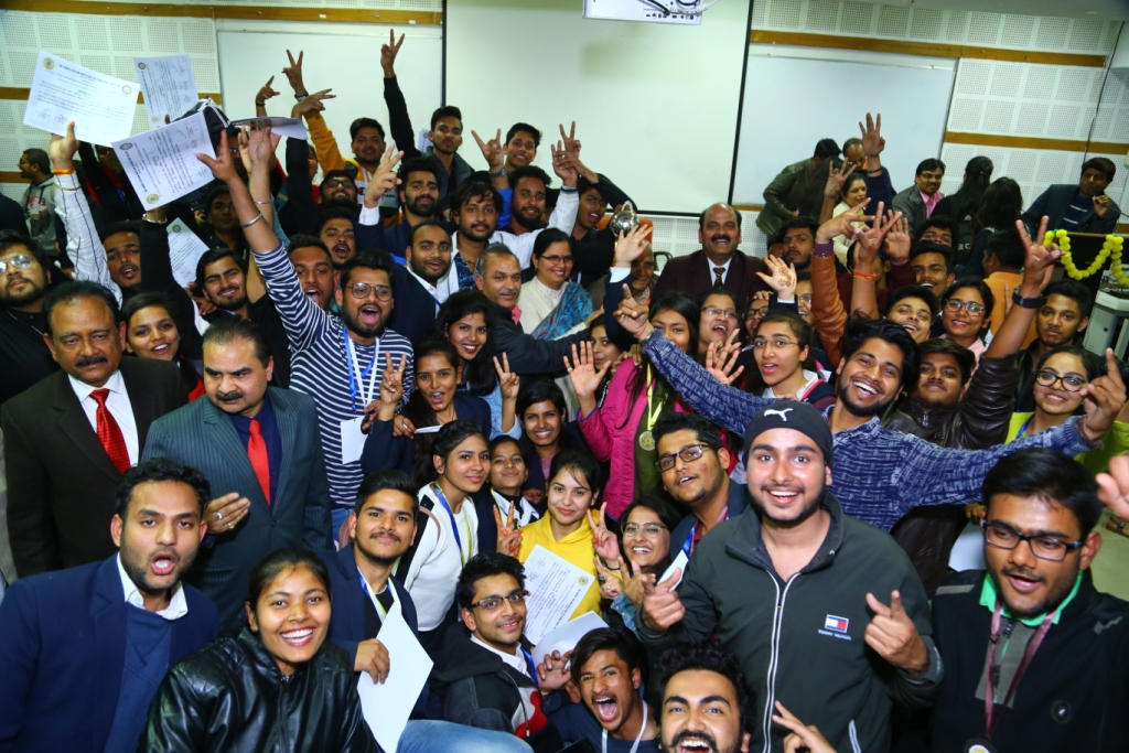 HindustanCampus's tweet photo. The valedictory function of Arts and Cultural Zonal Fest of AKTU-2020 organised at Hindustan College of Science &amp; Technology. Teachers and students of 12 engineering colleges of Agra zone participated in the event. 
#AKTU-2020 #Cultural #ZonalFest #HindustanCampus  #SGI #SGEI https://t.co/afy3rS7r0N