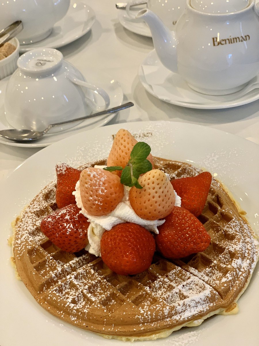 er_liet0's tweet photo. 1つのお皿に3種類🍓💕
幸せだった〜☺️🎶
#淡雪 #あまおう #ゆめのか #ワッフル
#紅萬 #beniman #KOBE https://t.co/Mfa3zbX3iS