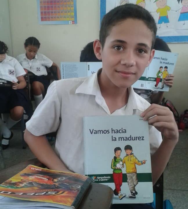 PROVIVE's tweet photo. Acompañamiento pedagógico de #AprendiendoaQuerer en la U. E. M. Lucas Guillermo Castillo.
📚❤ #AprendiendoaQuerer #Provive #Venezuela #Educación #EducandoenValores #EducacióneEnValores #valores https://t.co/9tbQsOmdYl https://t.co/ZMOblbP5AP
