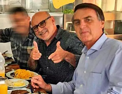 Jair Bolsonaro é amigo de Queiroz desde 1985.