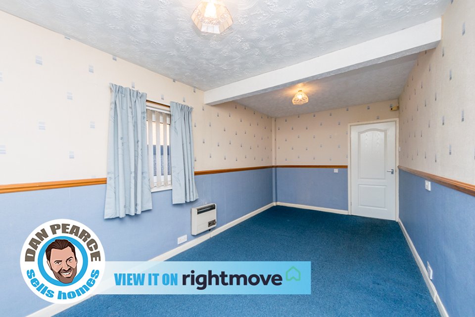 DPSH_inthearea's tweet photo. EXTENDED 2 BEDROOM SEMI DETACHED BUNGALOW FOR SALE! SPOTLESS AND CLEAR INSIDE.

OFFERED WITH NO ONWARD CHAIN &amp; WITH A CRACKING SIZED REAR GARDEN THIS IS ONE NOT TO BE MISSED!

Squirrel Hall Drive, #Dewsbury 🏡 £152,500

View this on Rightmove

https://t.co/0ZuJAfcpLt

#DPSH https://t.co/lWelLCUnZS