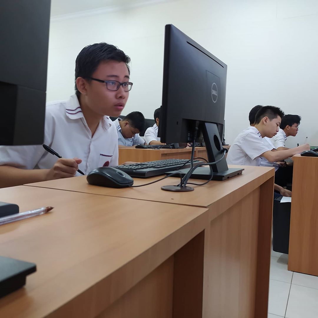 SinotifHI's tweet photo. Hi Sahabat Sinotif! Kali ini Sinotif hadir di SMPK Tunas Bangsa dlm rangka Try Out Online

ingin persiapan ujianmu maksimal &amp; mendapatkan hasil memuaskan? Yuk datang &amp; belajar bersama Sinotif sekarang juga!

Sinotif Harapan Indah-Semi Privat Eksakta
(021) 22163399 / 081299890100 https://t.co/HcSsg96taN