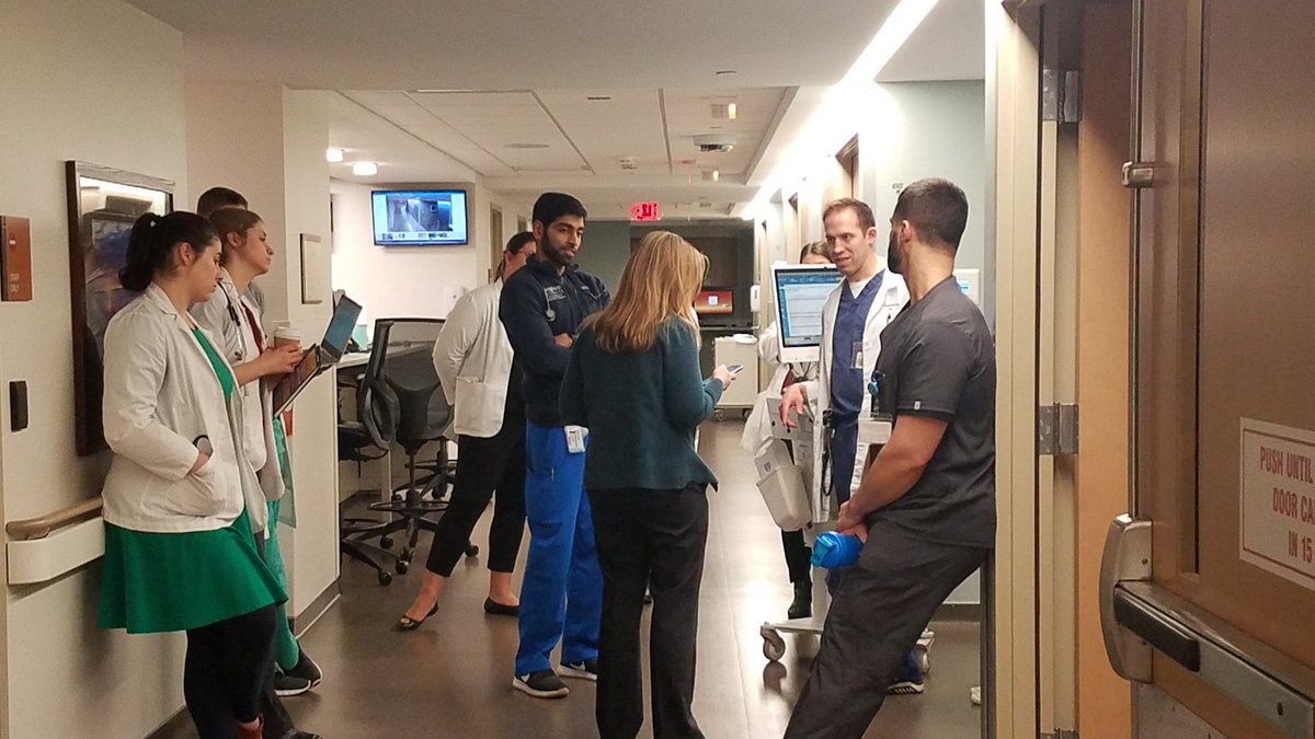 Dr. Plambeck leading the ICU Blue team on rounds today! #meded #bedsideteaching , <a href="/CUSOMHouseStaff/">Creighton University House Staff</a> <a href="/IMCreighton/">Creighton Internal Medicine</a>  <a href="/CreightonSOM/">CreightonSOM</a> <a href="/CreightonPA/">Creighton PA Program - Omaha</a> <a href="/CHIhealth/">CHI Health</a> <a href="/AllUNeedIsLung/">Lee Morrow</a>