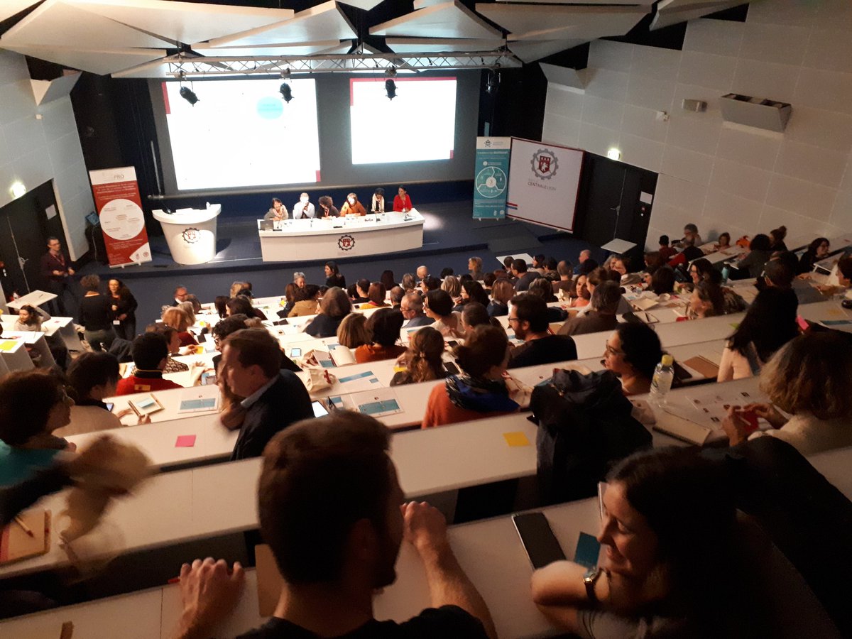 175 participants à la conférence #leadershipinspirant de <a href="/CentraleLyon/">Centrale Lyon</a> sur "Pourquoi &amp; comment prendre soin de ses énergies ?"