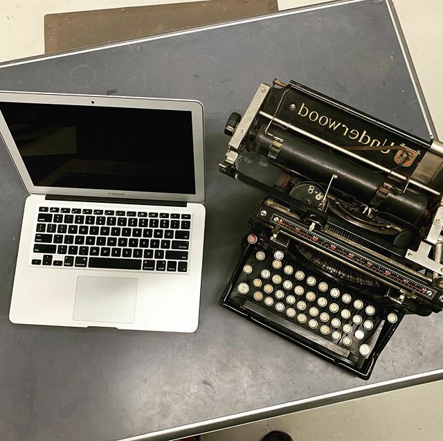Both can write copy. #apple #typewriter #oldvsnew #vintage #underwoodtypewriter #storytelling