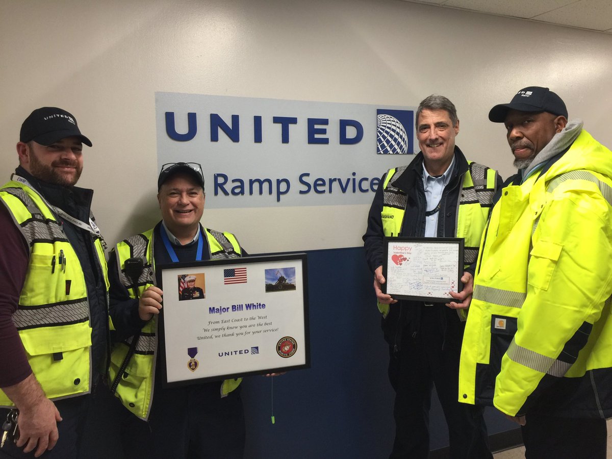 EWR Ramp Service Department getting ready to send Valentine wishes to Maj Bill White. USMC. Thank you for your service sir ⁦@weareunited⁩