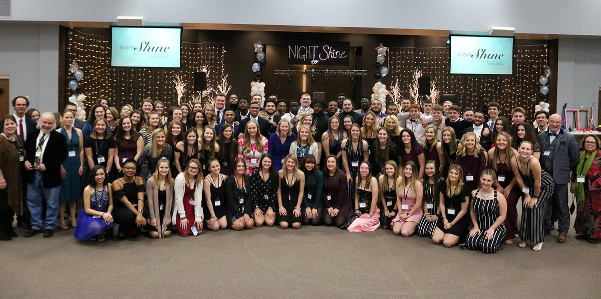 lakeeriecollege's tweet photo. LEC students participated in Night to Shine this past weekend. Over 100 members of the LEC community volunteered their time to give people with special needs from the Lake County area a prom-like and unforgettable experience. Thank you to everyone who volunteered! #NightToShine https://t.co/F0PKJCBEqe