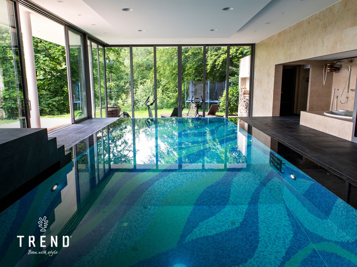 TrendGroup's tweet image. Waves of color in a beautifully designed and exclusive infinity pool creates the ultimate in relaxation.
Vitreo, Brillante and Feel mosaic | 2 x 2 cm
Private pool, Munich
Photo: Wilson Ortiz Photographer
#pooldesign #custommosaic #poolspa #poolmosaic