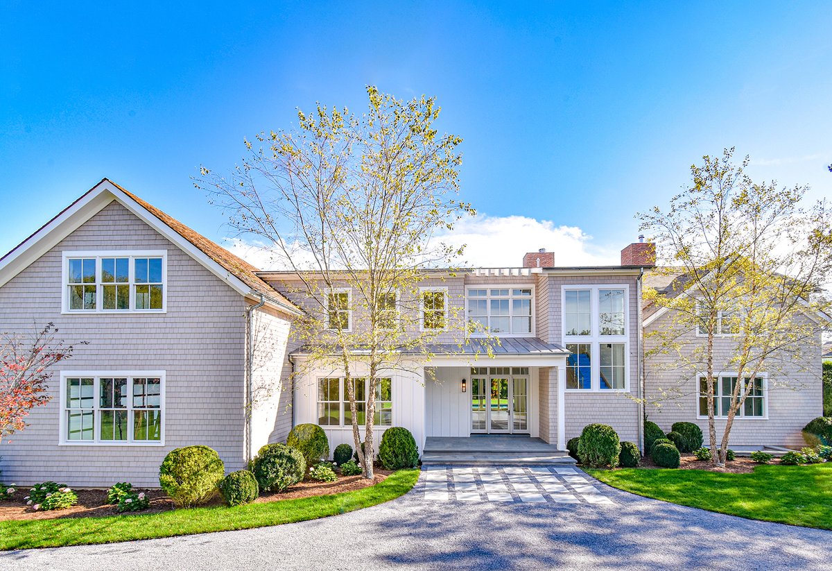 MarthaGundersen's tweet photo. Sold &amp; Closed! Water Mill South new construction. Gorgeous 7 bedroom, 6 full &amp; 2 half baths on an acre bordering a reserve. Check out the custom website for more photos and video. 

https://t.co/lheXqo7lGP
#sold #justsold #soldandclosed #thehamptons #hamptons #realestate #luxury https://t.co/TPf2W7pBHR