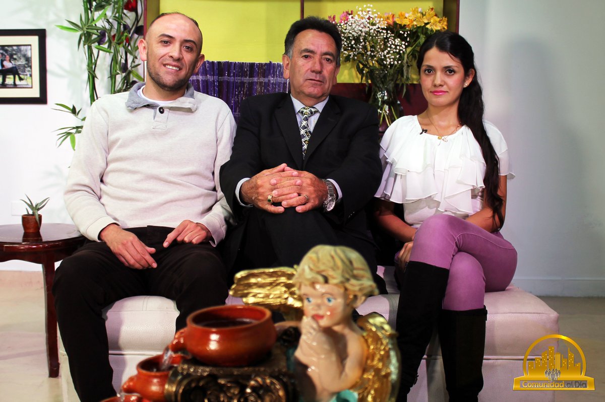 Canal6colcable's tweet photo. #Hoy en #ComunidadAlDía contamos con la grata compañía de Fernando Caicedo, Edil de la Localidad Rafael Uribe Uribe y Leonardo Apóstol, Líder comunal del barrio Ramajal de la Localidad de San Cristóbal.
#Canal6Colcable ¡Lo que tú quieres ver! https://t.co/9CMeeMZMgT
