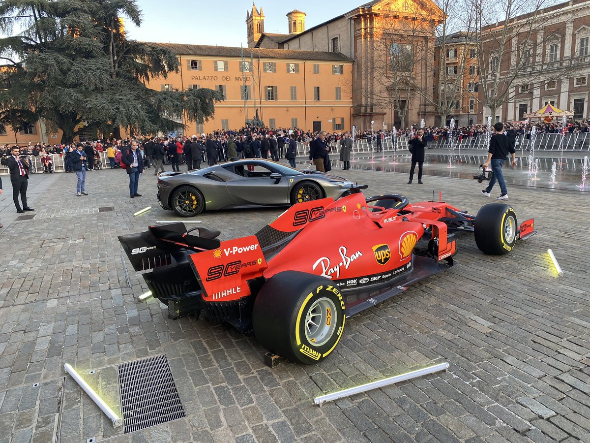 sabbatini's tweet photo. Fifteen minutes to go... #ferrari2020 https://t.co/QuXfqUlhRs