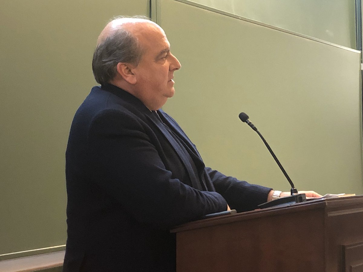 alfonsojimenezf's tweet image. Empezamos el acto de presentación del #ArtedeLiderar en #Sevilla por el presidente de @AEDtweets en #Andalucia Luis Miguel Martín Rubio junto a Bill Derrenguer de @Osborne_es y @mpimentelsiles de la @AlmuzaraLibros desde @IISanTelmo @_PeopleMatters