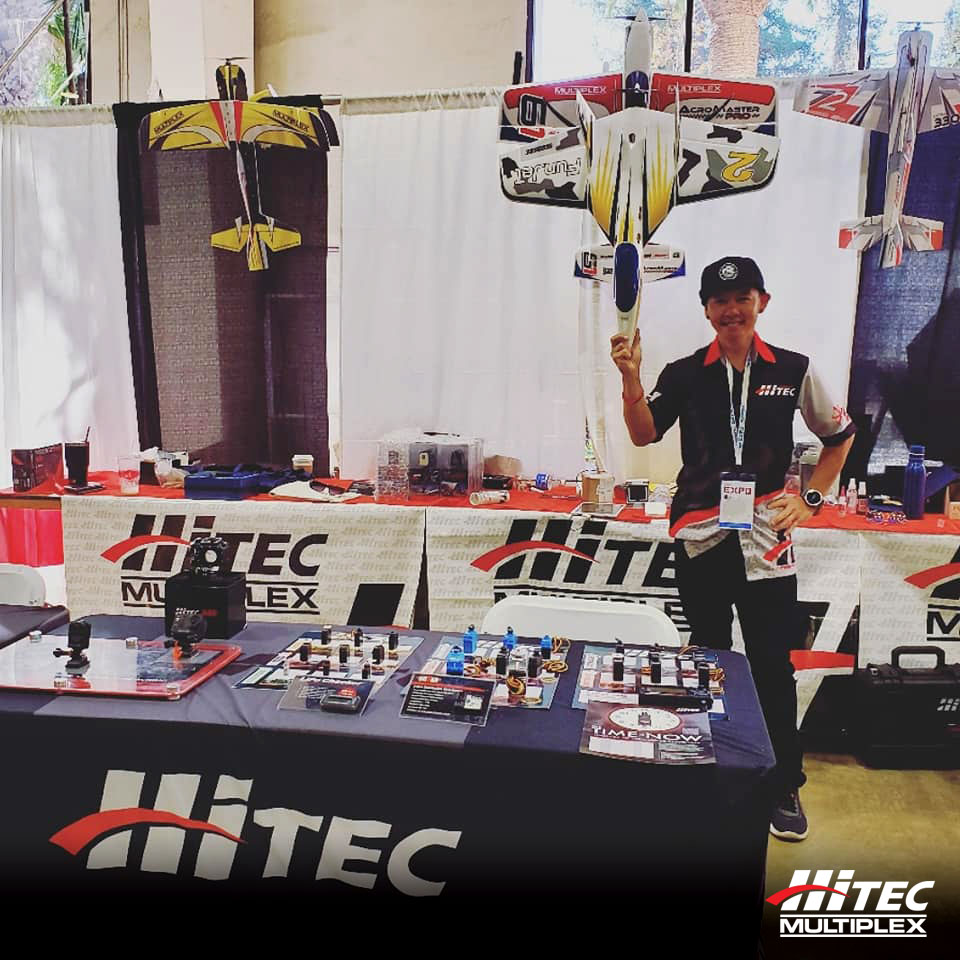 HitecMultiplex's tweet photo. Team Hitec Pilot Pete Keoni doing what he does best!...
and that is fly fast!

Thank you Pete for flying with us and thank you and those that continue to use Hitec. #Hitec #Multiplex #Fly #hobby #ForLife #rc #FlyHigh https://t.co/CK0J2YEFfP
