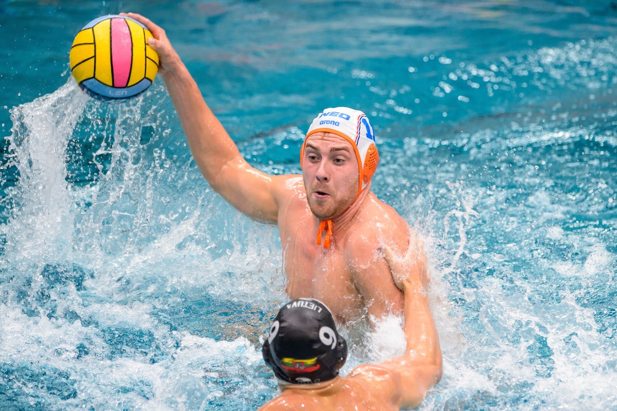 FINA World League mannen: Kroatie - Nederland 16-7 (5-3, 2-2, 4-1, 5-1)

waterpolo.nl/oranje-heren/w…