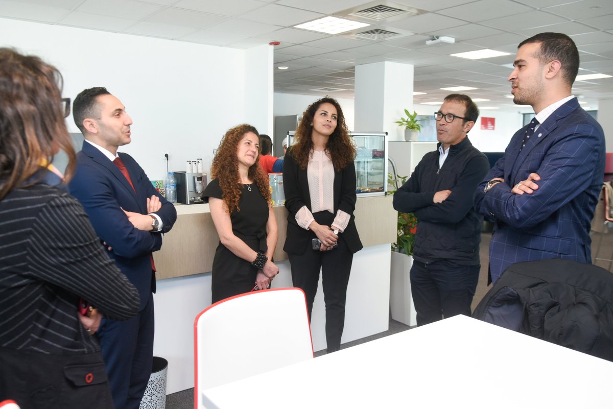 🖊 Signature de #partenariat avec <a href="/TIBUMaroc/">TIBU Maroc</a>,🏀Acteur de l’innovation social par le Sport et principale organisation au Maroc dans l’éducation et l’insertion des jeunes par le sport. 
🛈 En savoir + : casablanca.em-lyon.ac.ma/partenariat-ti…