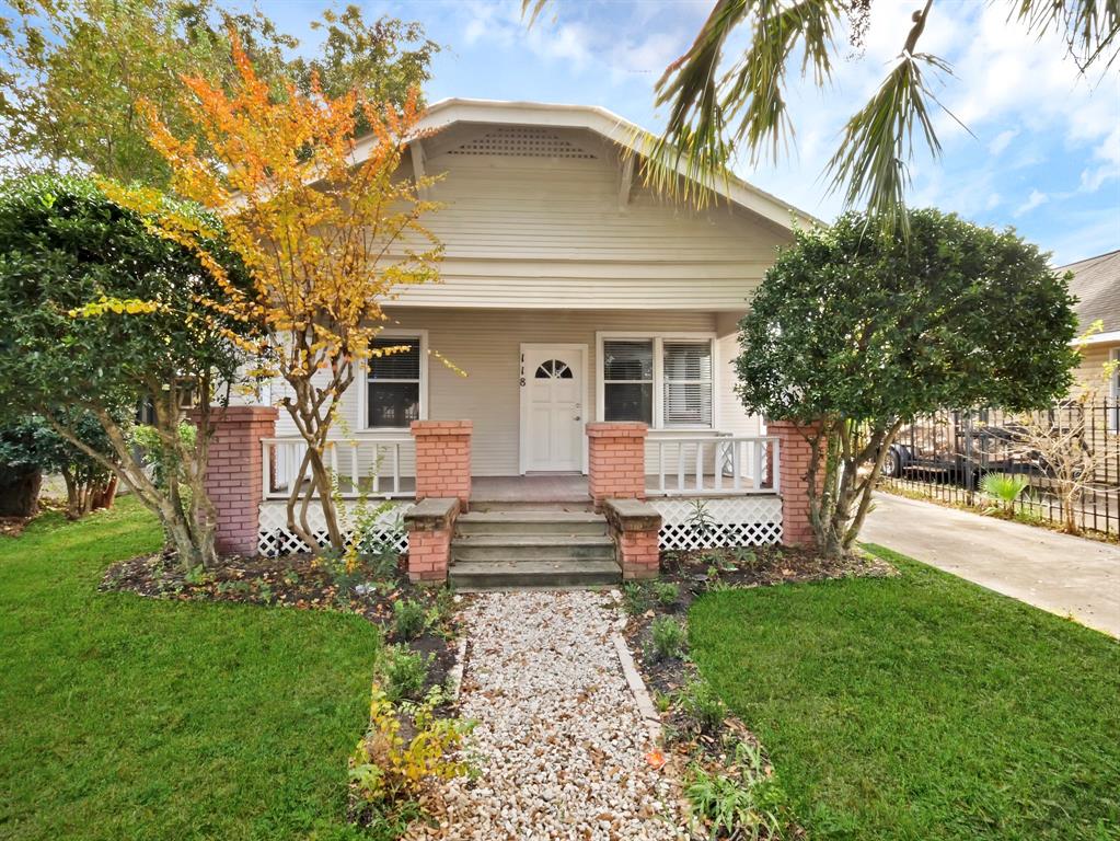 JoeHoustonProps's tweet photo. *Home for Sale in #Houston Heights, where #PeopleNow #Love #joy #happy #Cottage #LocalExpert at #JustJoeProperty https://t.co/HsVBFGny1U
