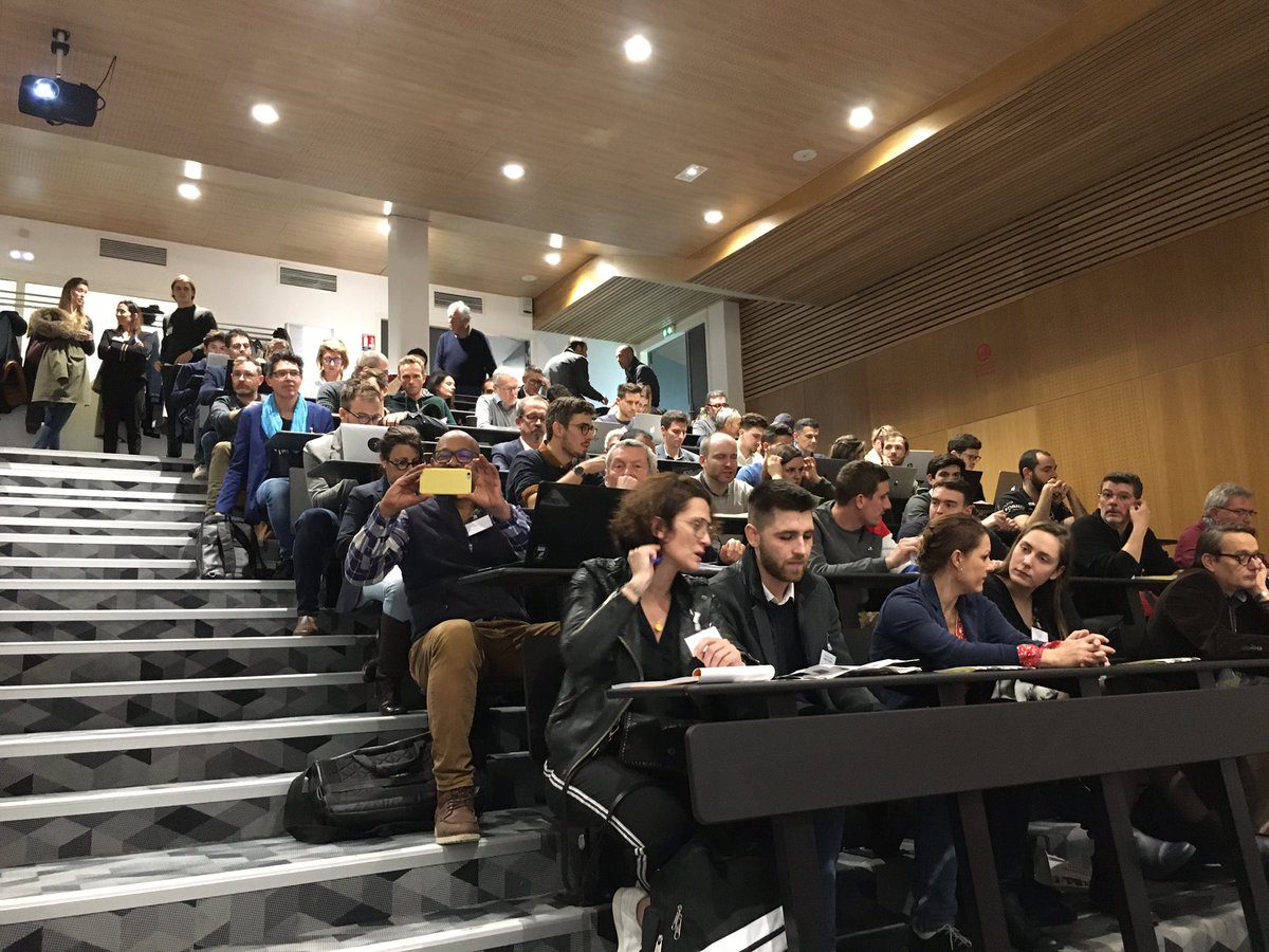 Une nouvelle rencontre #Sportech en <a href="/NvelleAquitaine/">Nouvelle-Aquitaine</a> . Du monde pour ce moment de rencontres entre les clubs pros de la région et les entreprises du #numerique. Une démarche portée par le Conseil Régional, le <a href="/CROSNAq/">CROS Nouvelle-Aquitaine</a>,  <a href="/ADI_N_A/">ADI Nouvelle-Aquitaine</a> et @DigitAqui. Un amphi plein 👍👏👌