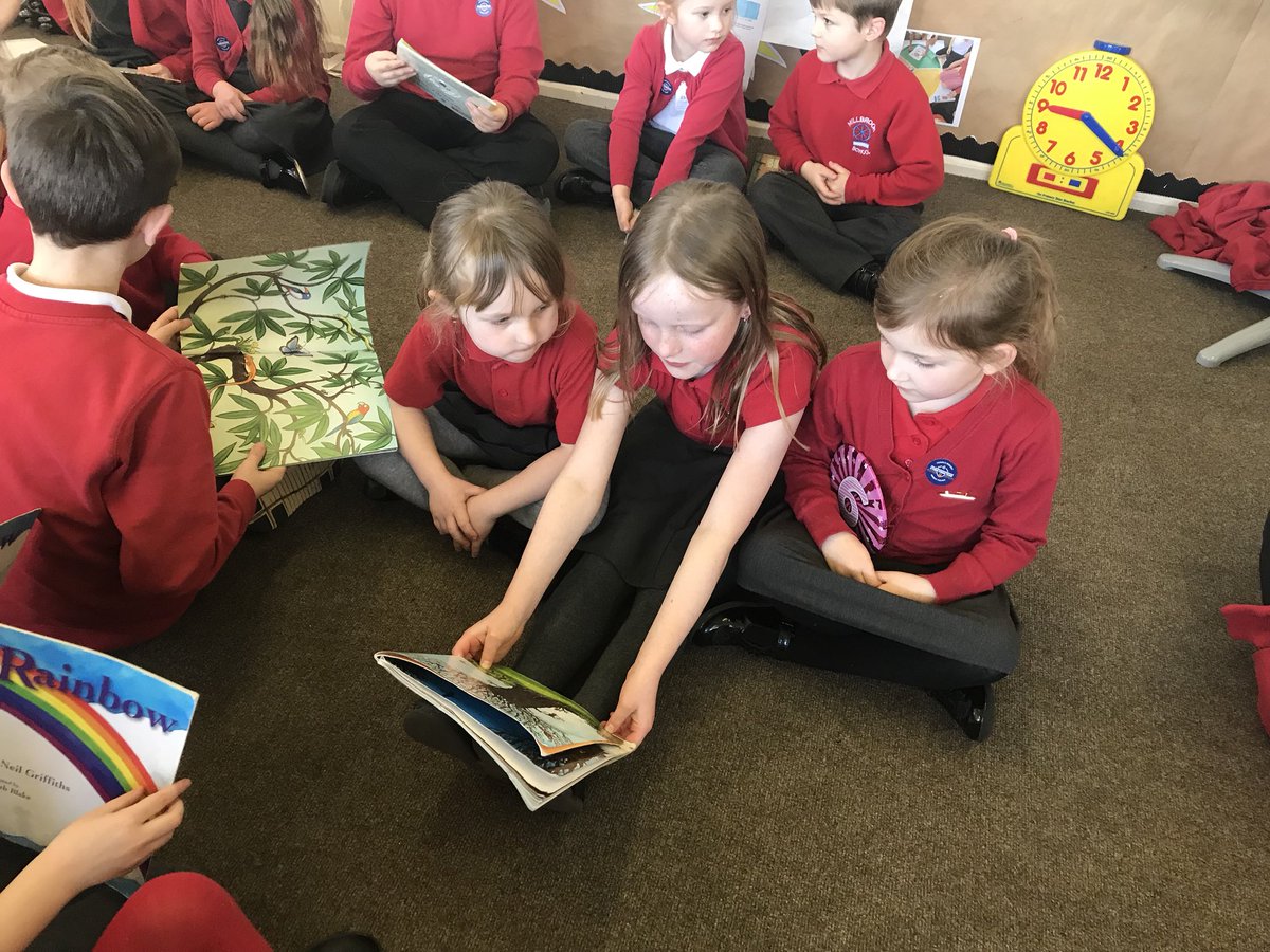 Year 1 and Year 4 Reading buddies 
#sharingastory. #sharingbookstogether. @misss_w @FpPrimary @MillbrookP @MpsJuniors