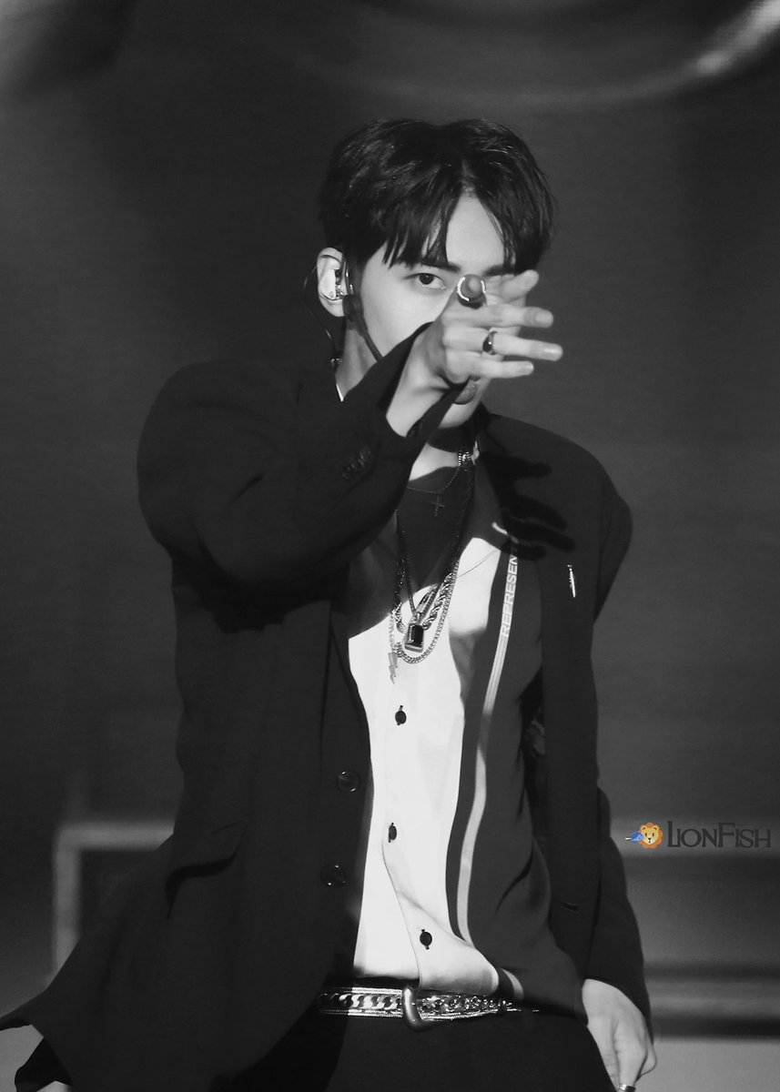 LFish0627's tweet photo. 진혁아 100일축하해
1000000000000000000000000일까지도 같이 갈거야:) @LJH__official 
 #이진혁_SOL로_100일축하해 https://t.co/Hr8zH01frO