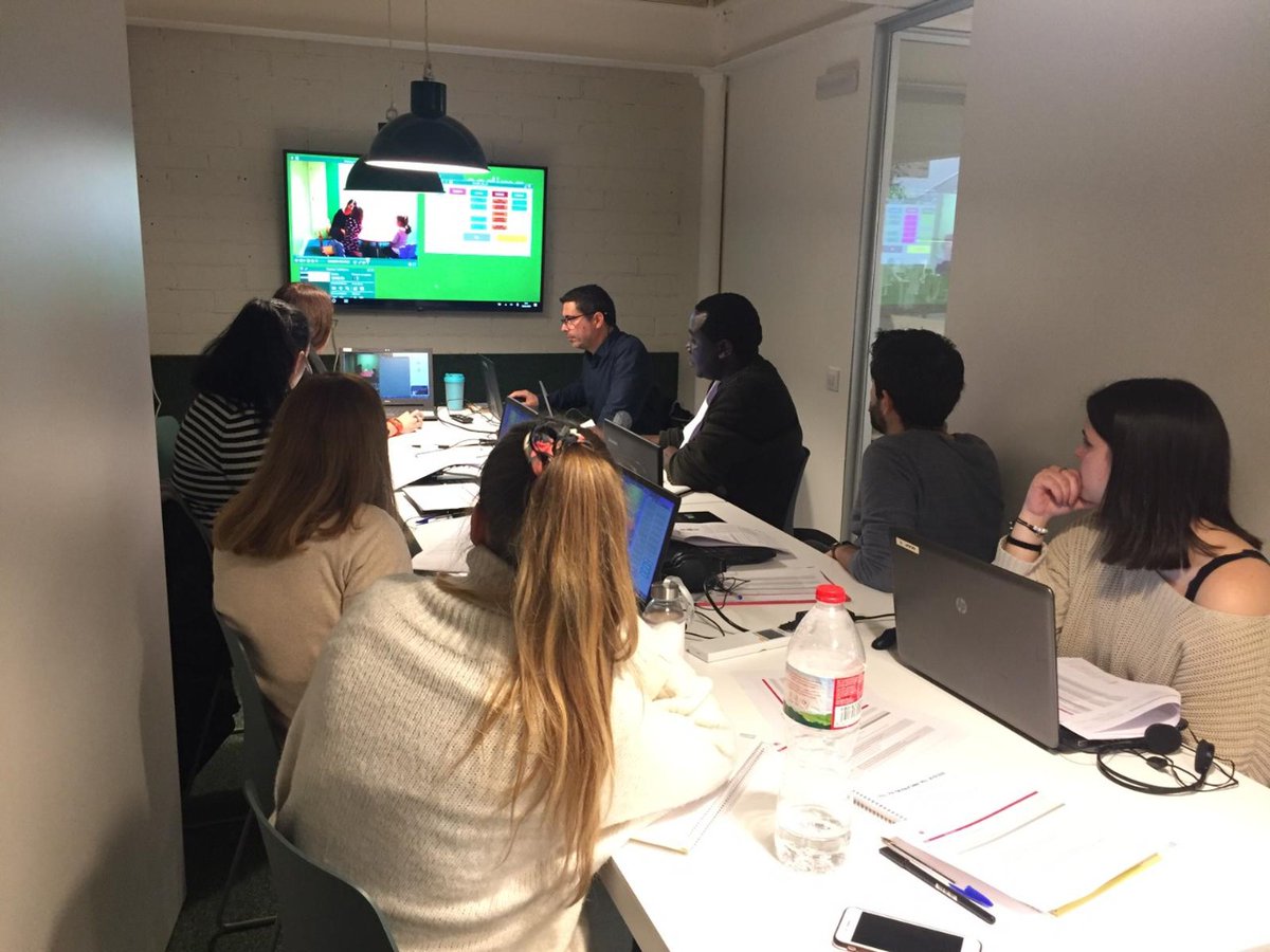 CodimgVA's tweet photo. Este lunes estuvimos realizando una formación al equipo de calidad de la empresa formartiva @kids_us. ¡Os dejamos algunas fotos de la mañana!
#CodimgEDU #education #edtech #KidsAndUs #AprenderInglés https://t.co/XQRwYvZjC0