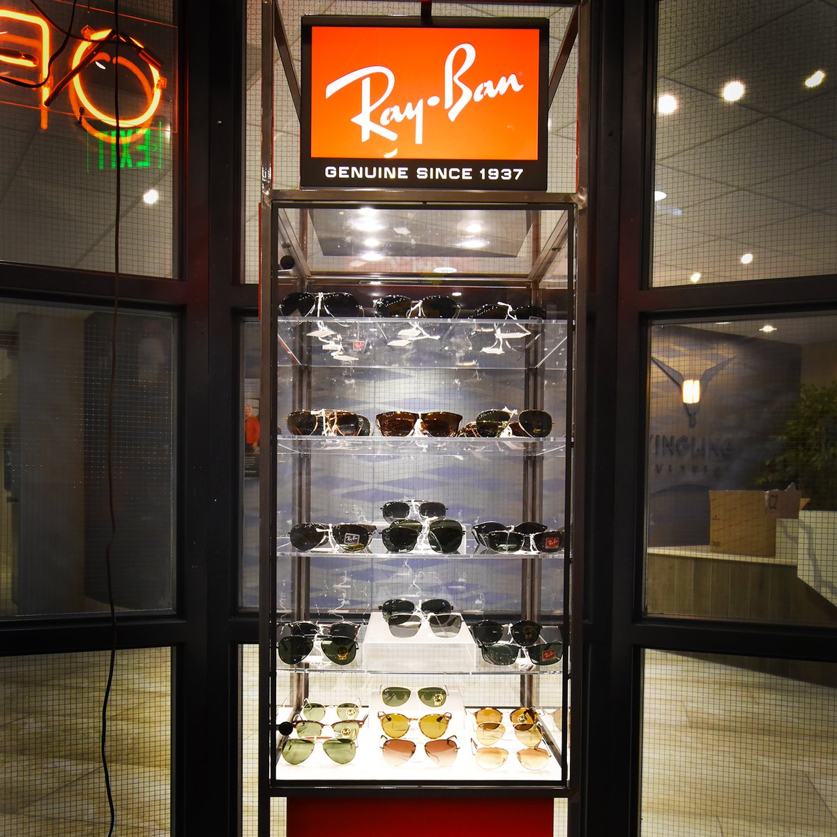 Ray Bans now in stock at <a href="/AviatorsAttic/">Aviators Attic</a>😎🛩 #sunglasses #rayban #shades