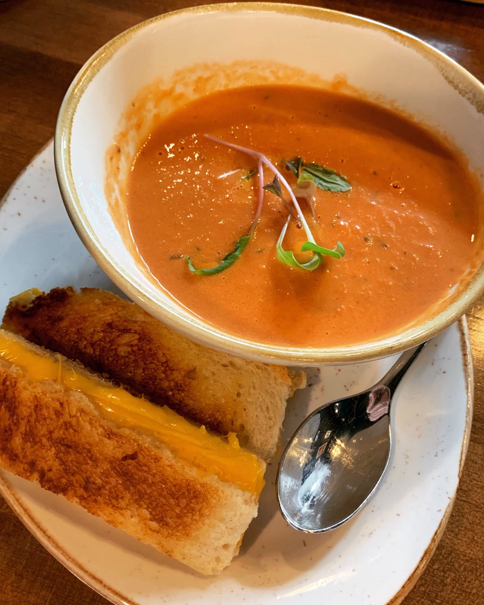 Warm up with our Tomato Bisque soup and mini grilled cheese!🍅