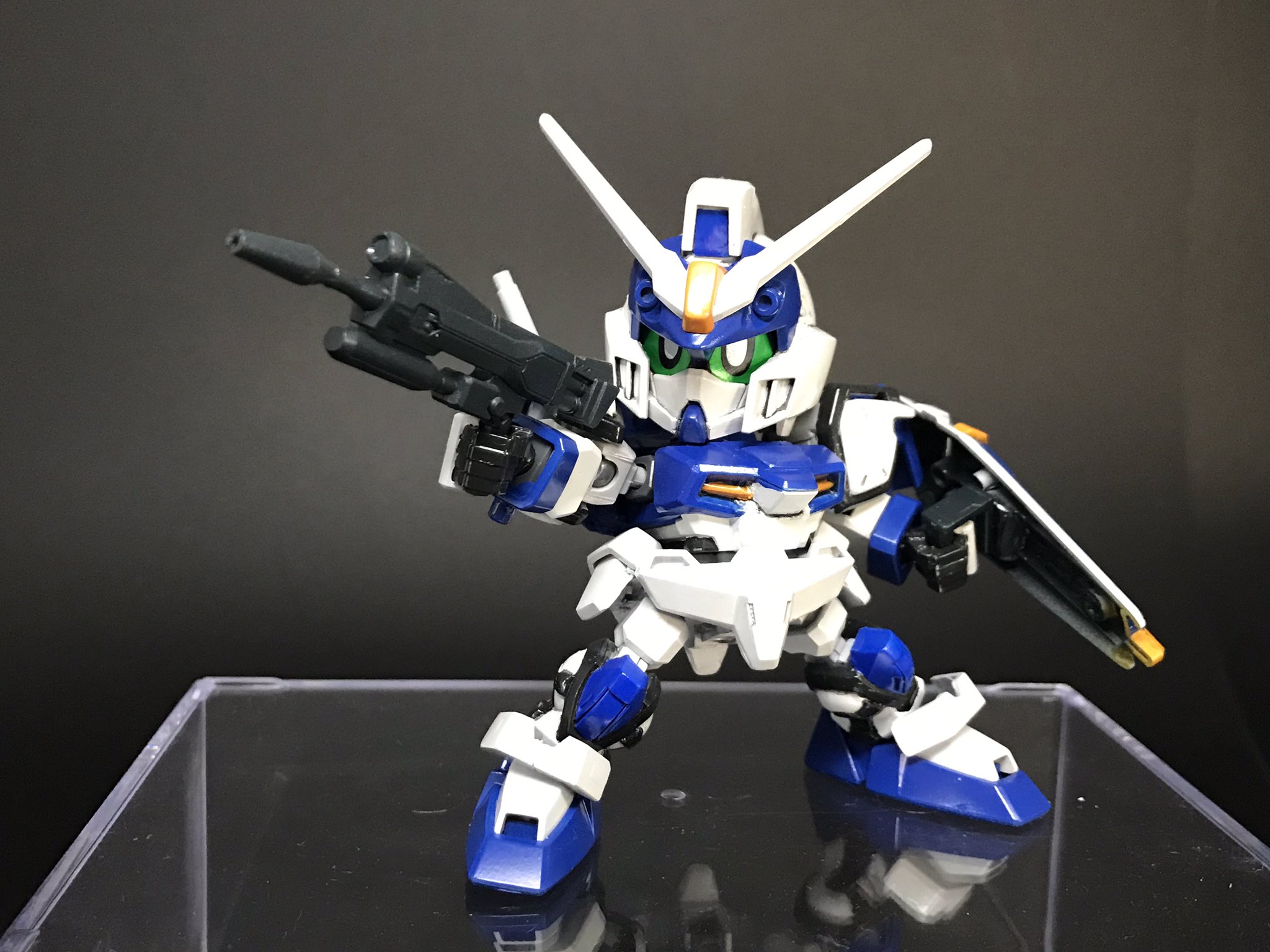 す し Sd デュエルガンダム デュエルガンダムアサルトシュラウド完成しました 素のデュエルの時はちょっとスマート過ぎますが アサルトシュラウド時はかなり良いバランスに出来たと思います 頭部はage 2 とbb戦士デュエルをミックスしてます す す し Sd デュエルガンダム デュエルガンダムアサルトシュラウド完成しました 素のデュエルの時はちょっとスマート過ぎますが アサルトシュラウド時はかなり良いバランスに出来たと思います 頭部はage 2 とbb戦士デュエルをミックスしてます す