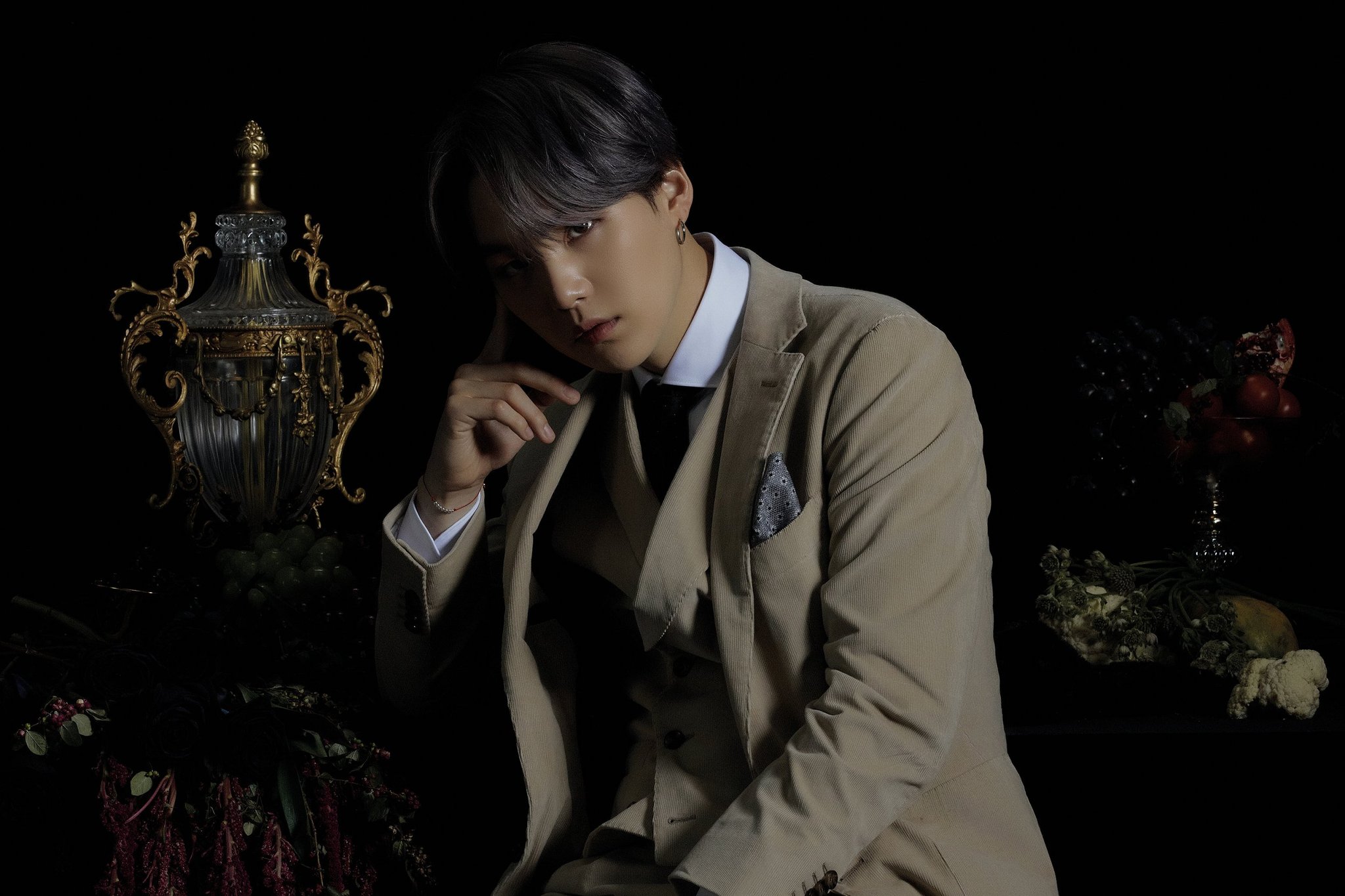 Yoongi Map Of The Soul 7 Suga Charts⁷ On Twitter: "Bts' 3Rd Concept Photo For 'Map Of The Soul: 7'  Min Yoongi #Thirdlookat7 ✨ Https://T.co/Zlfezkmaju" / Twitter