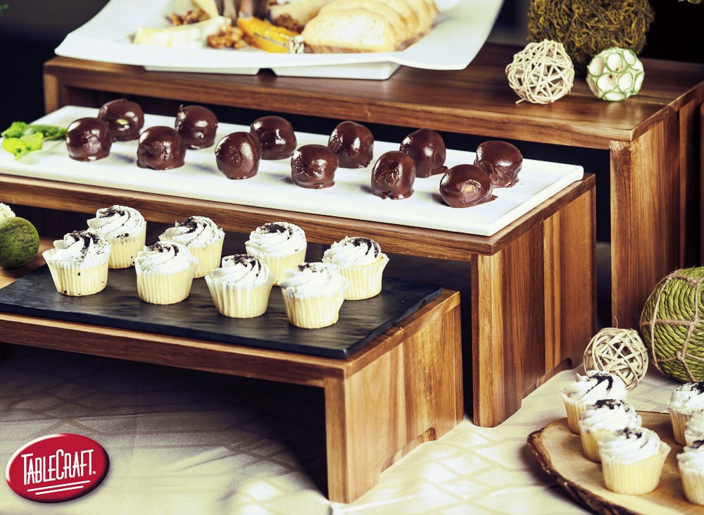 tablecraft_fs's tweet photo. π Raise UP your buffet and serving table presentations with natural wood risers (RACA300) and washable/durable trays from our Frostone Slate collection (MG1, MG1WM).
#BuffetPresentation #TableCraftRisers https://t.co/GEYWFvcxiC