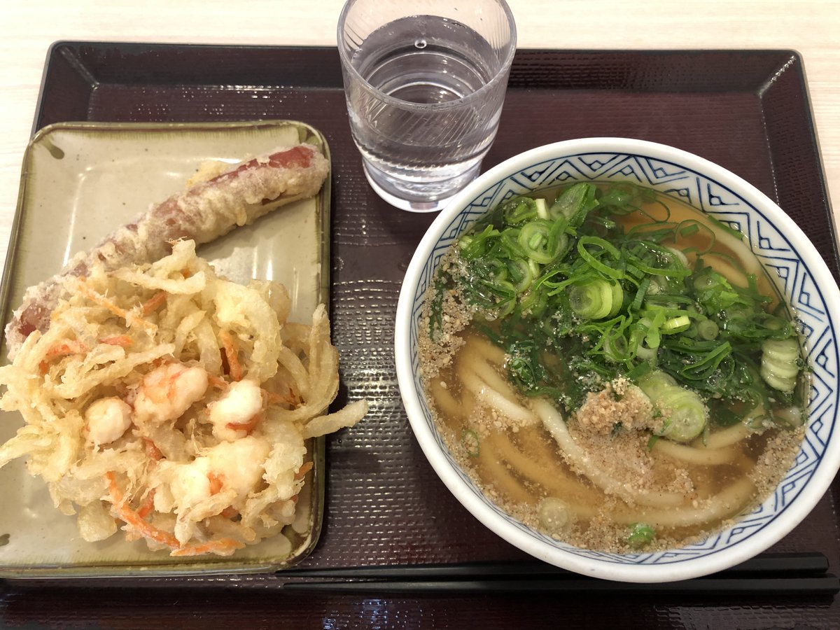 ট ইট র Signifiant Signifie4 ゆめタウン呉の1階 食品スーパー 総菜売場がすごいんですが この日は 店内調理の中華総菜店 泉華園 をprしていました 4枚目の 匠の海老といかのオイスター炒め は 薄味で程よいオイスターソースで かなり美味