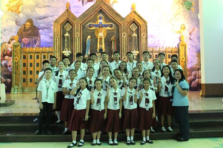 iraaac_'s tweet image. sa apat na taon magkakasama tayo, apat na taon bilang iisa, apat na taon sabay- sabay nangarap. Tapos sa isang iglap lang, hindi na tayo kumpleto? paano na lang yung tayo? nakasanayan ang isa't isa pero maglalaho? paano na ako? kung wala kayo? :(( 
#52days