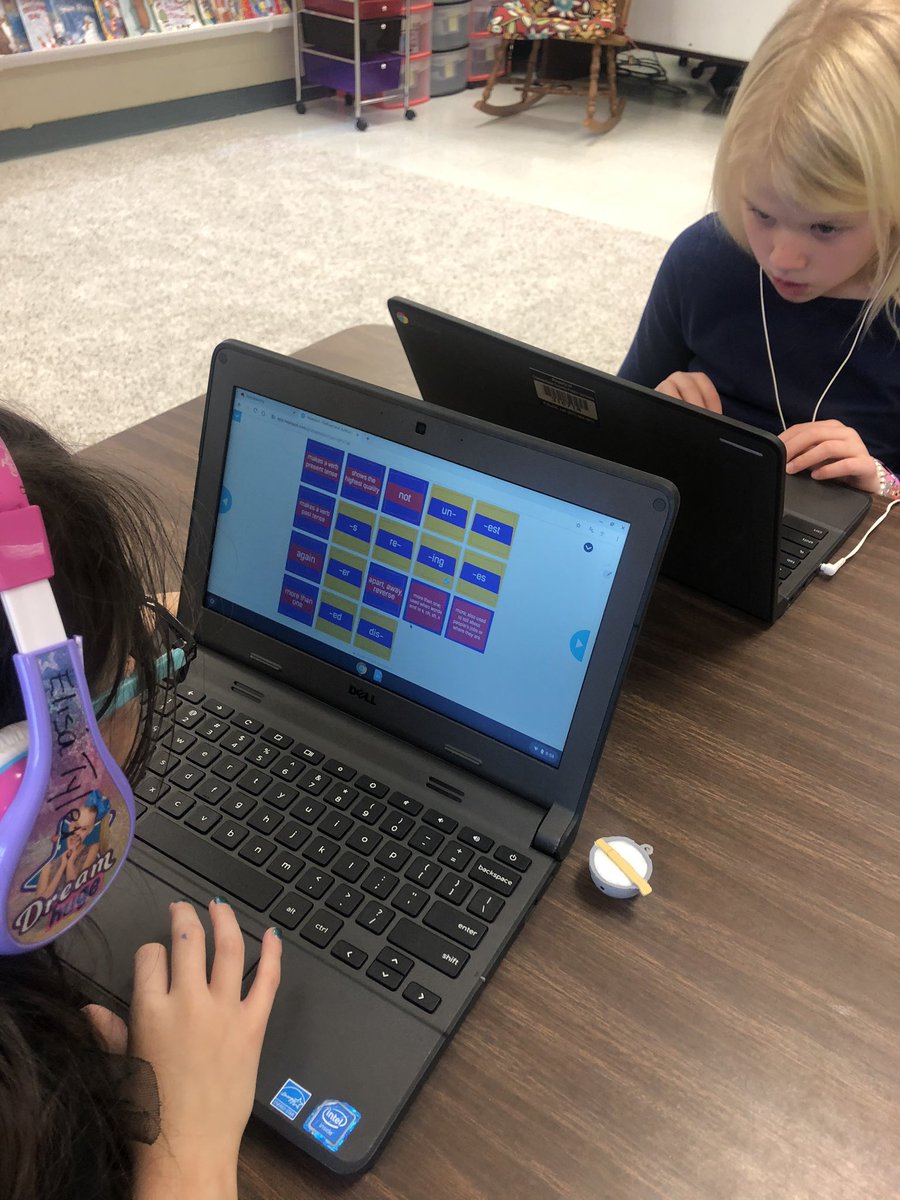 wresWildcats's tweet image. Nearpod lesson in Mrs. Jones’ room on prefixes and suffixes! #workingattheirownpace #purposefultechnology👩‍💻