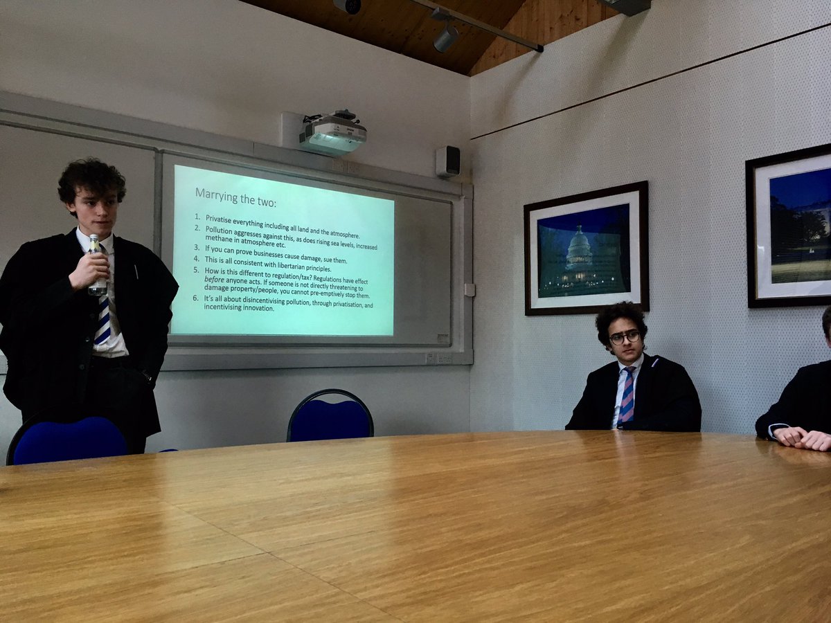 RadleyCliMates's tweet photo. Henry R. chaired a dynamic presentation today on Climate Change from a Libertarian point-of-view.  

“Why are corporations people? And why can they get away with this [polluting our planet]?!” 

Respectful, cooperative discussion around pollution infringeing on our right to life. https://t.co/bPkRFG1oHQ