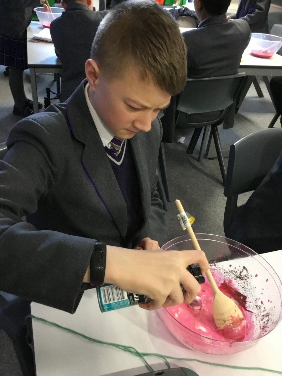 CrosshillSchool's tweet photo. During English we made potions to help us with our instructional writing @PieCorbett #English #SEND #creativelearning https://t.co/F0ShzVoGpW