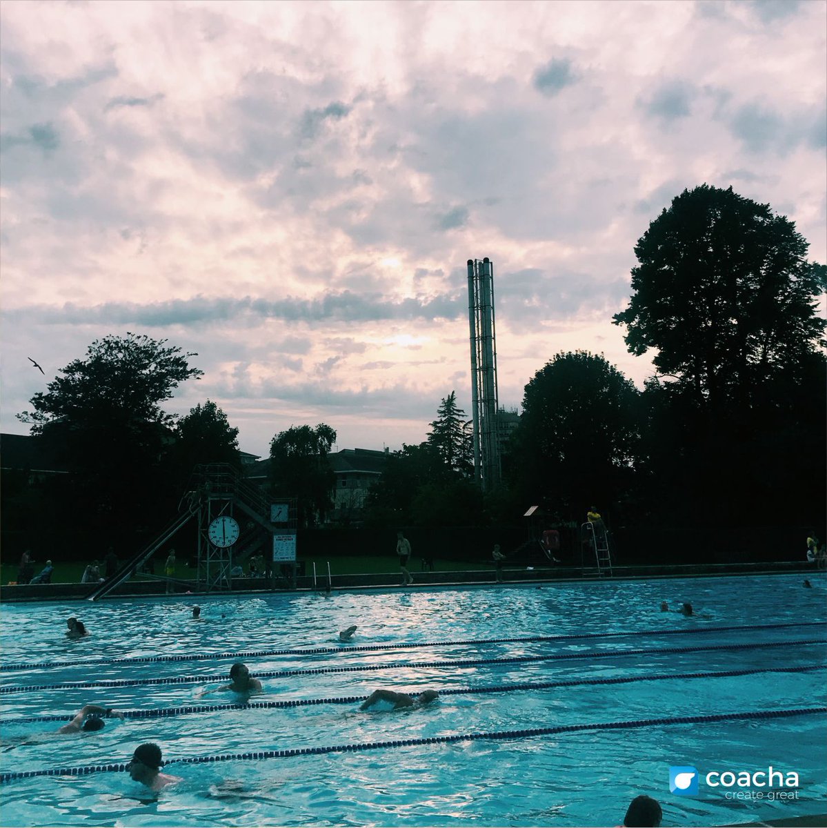 CoachaSoftware's tweet photo. We know where we'd rather be... 🏊 Coacha can be used anywhere including indoor gyms, football pitches &amp; at the side of a swimming pool! 📸 Sandford Parks Lido https://t.co/4iwanupySt