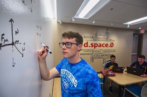 FRCTeams's tweet photo. Kettering University is ranked 8th in the Midwest for Most Innovative Universities by @usnews 2020 ranking #KetteringBuilt #TheFutureIsKettering https://t.co/D6Xy5rMzdF