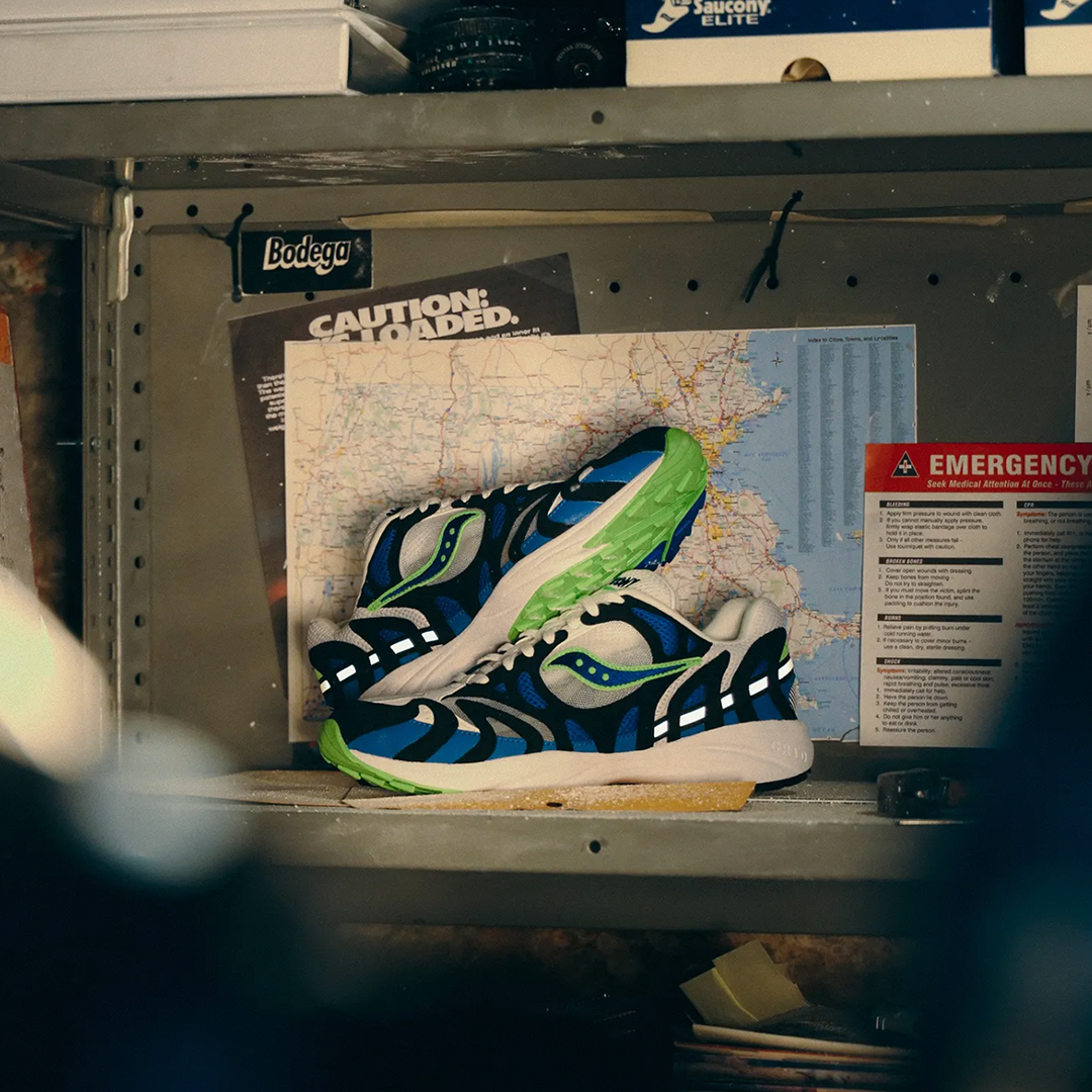 The @sauconyorigs X @Bodega Grid Azura 2000 drops 14/02/20 23:00 AM GMT online and 15/02/2020 10:00 AM GMT in store, priced at £94.99. 

Find out more about it's mysterious origins on our blog here: 

5pointz.co.uk/blog/saucony-g…