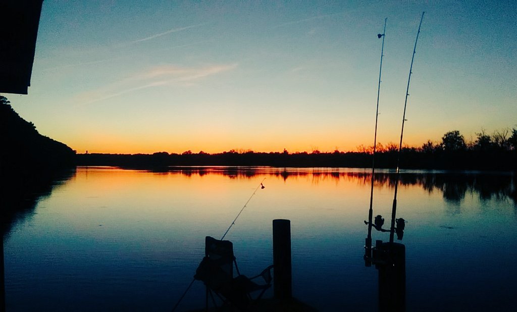 Wether a good day or bad day always make sure you take a bit of time to respect the amazing views mother nature offers while out chasing those monsters! #Bass #bassfishing #catfishaddict #Catfishing #sunset #AbuGarcia #zebco