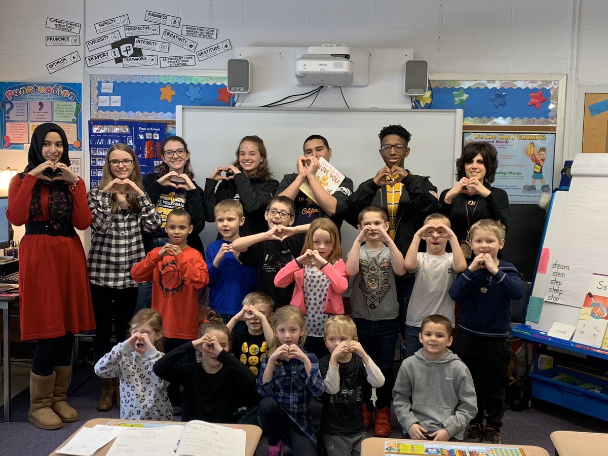 brycebryant44's tweet photo. Character Club &amp; Spanish Club visit Rockwell! #otherpeoplematter
#Love https://t.co/qeIi5DQ5GI