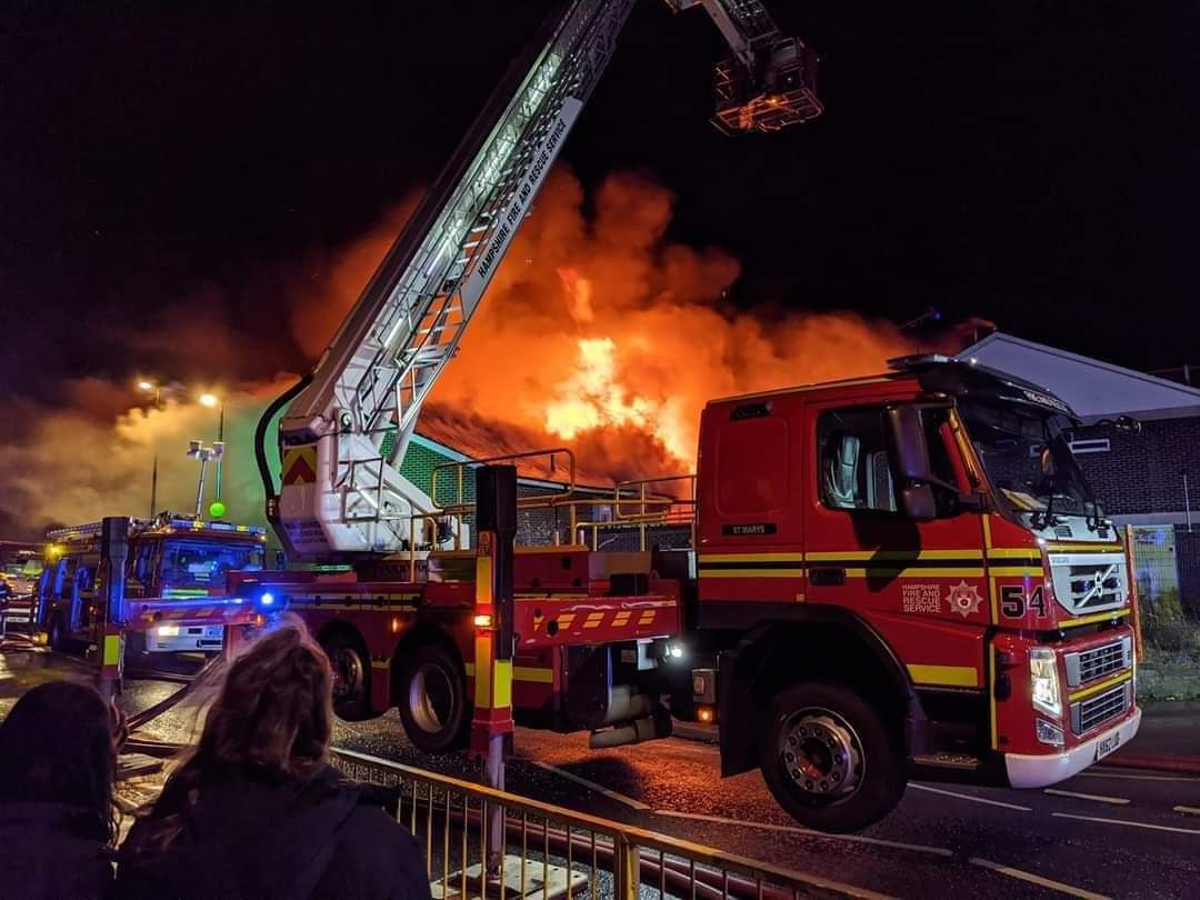 StMarys54's tweet photo. @Plumbley11 Not our picture but a great one showing 54A1 at work in Shirley last night. Does it qualify for the #alpchallenge? https://t.co/0NB9Eh2EfZ